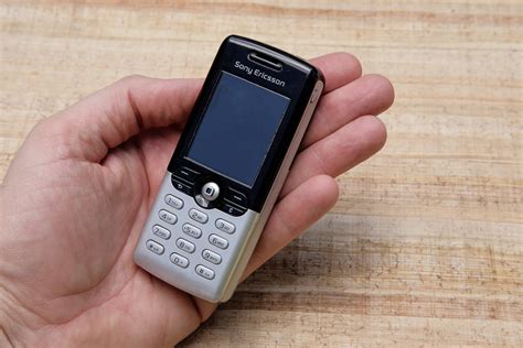 Sony Ericsson T610 from 2003 .